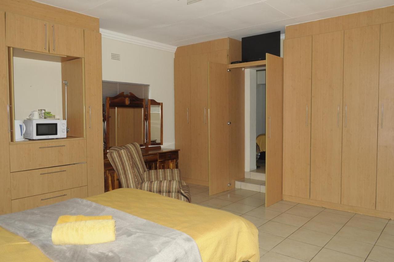 @Home Guest House Ράστενμπεργκ Εξωτερικό φωτογραφία
