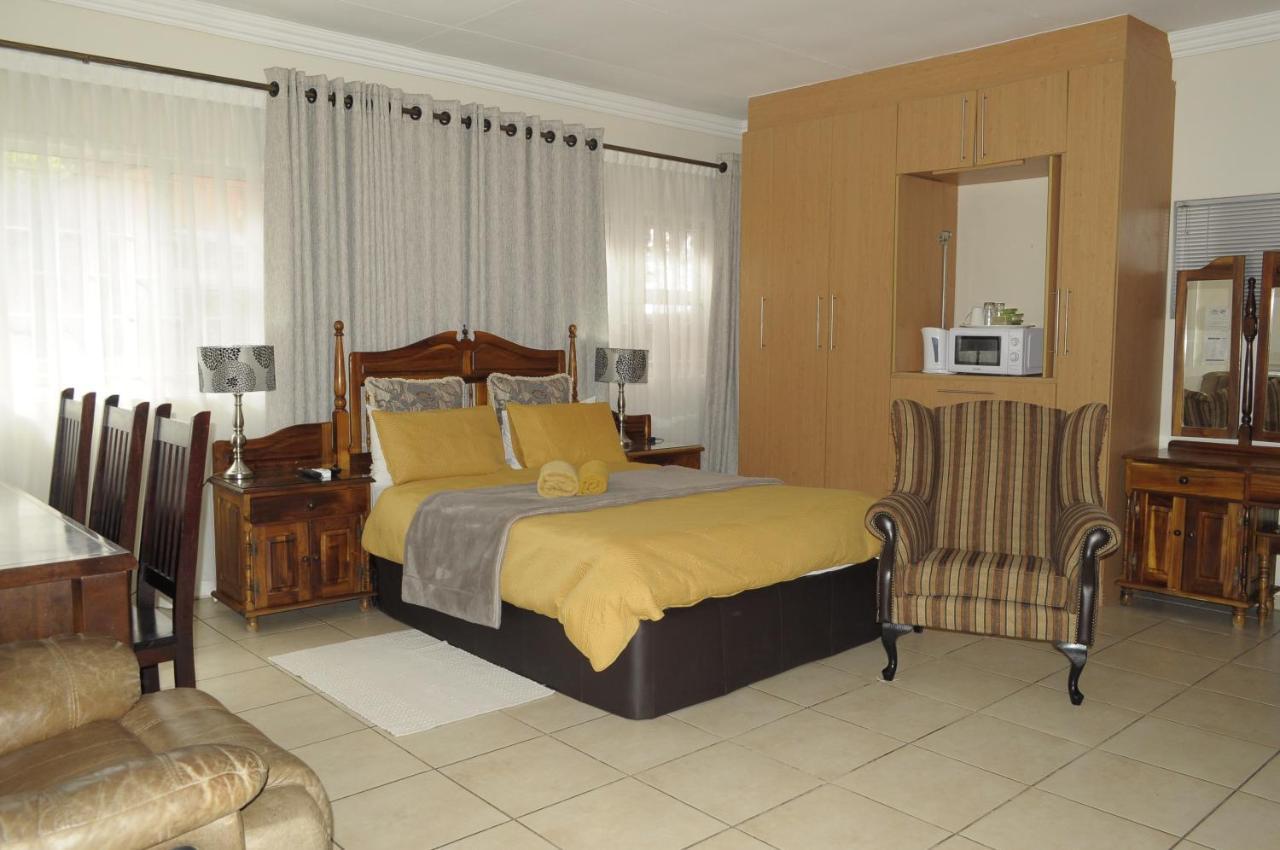 @Home Guest House Ράστενμπεργκ Εξωτερικό φωτογραφία
