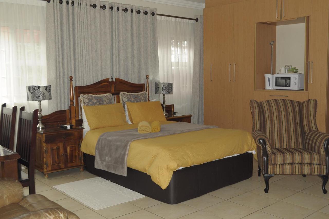 @Home Guest House Ράστενμπεργκ Εξωτερικό φωτογραφία