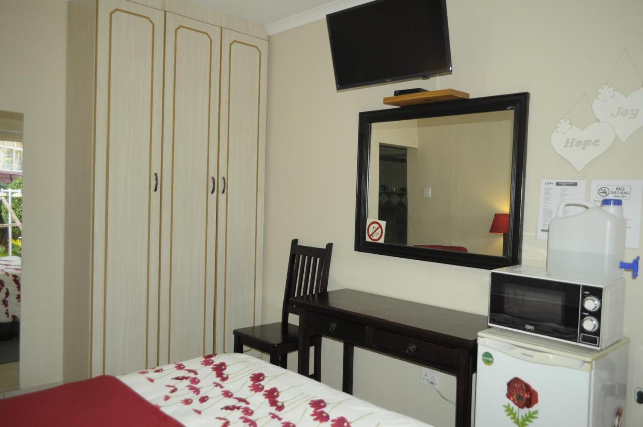 @Home Guest House Ράστενμπεργκ Εξωτερικό φωτογραφία