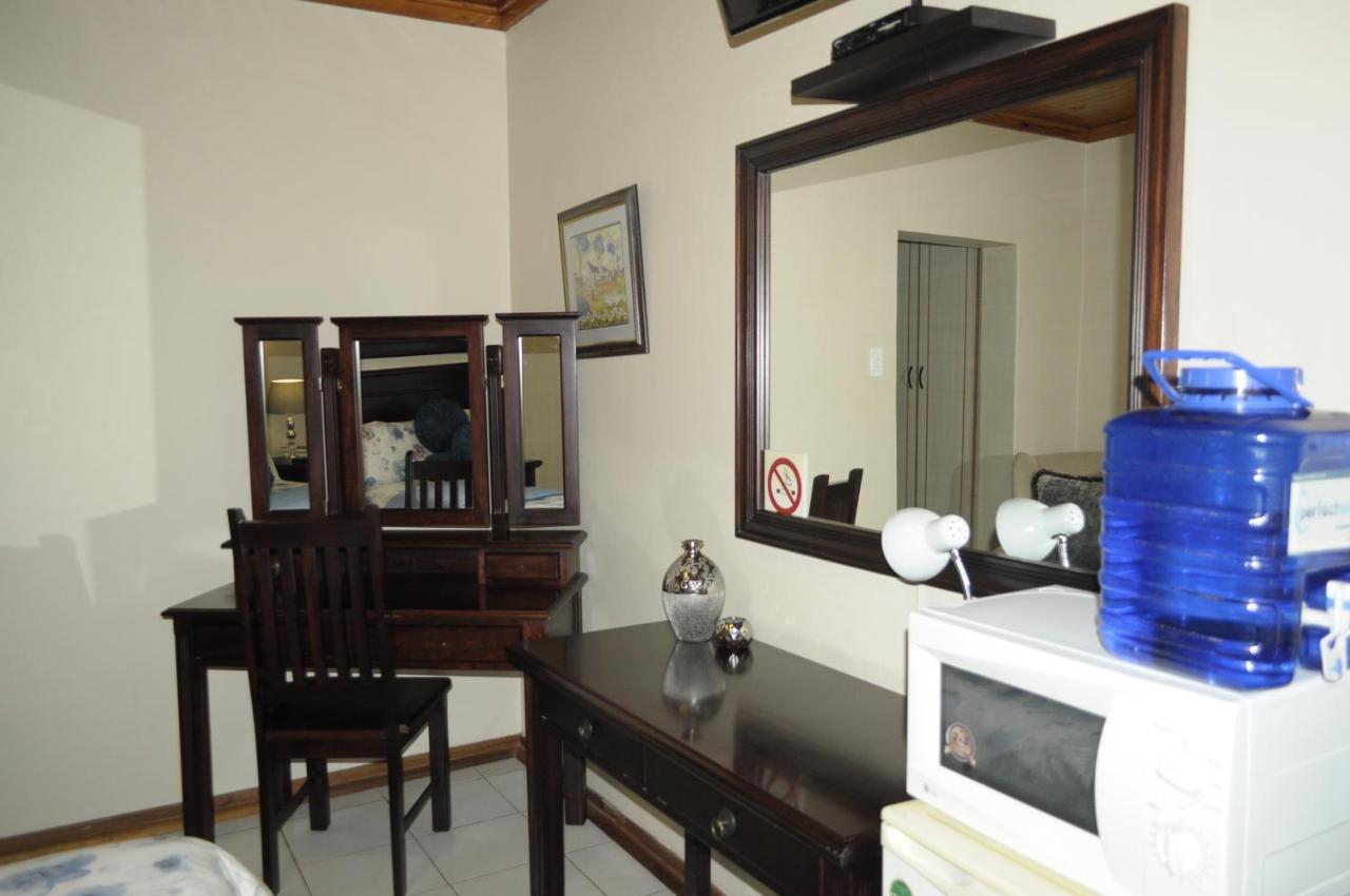 @Home Guest House Ράστενμπεργκ Εξωτερικό φωτογραφία